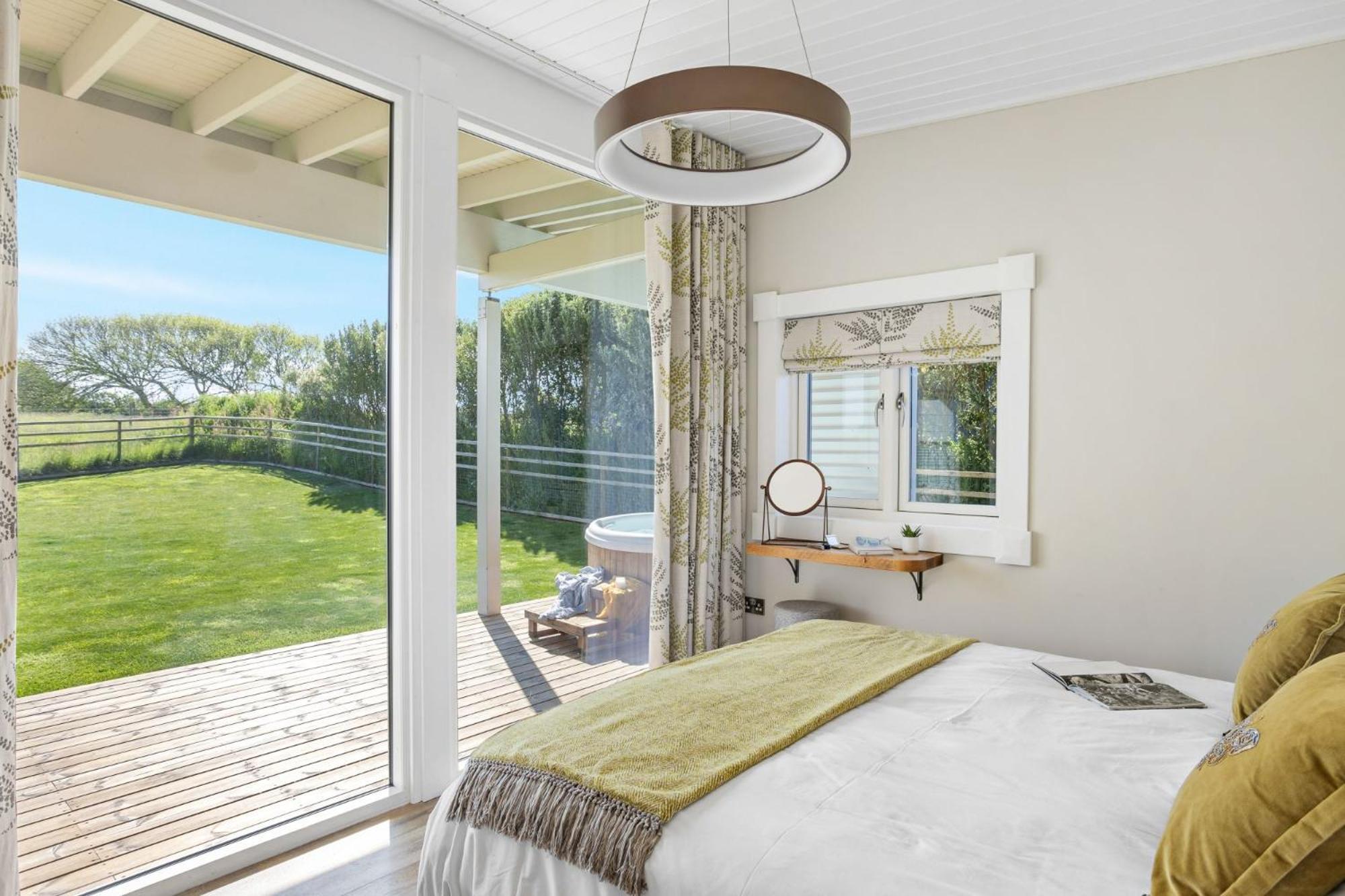 Thistledown Lodge, Nr Saunton Georgeham エクステリア 写真